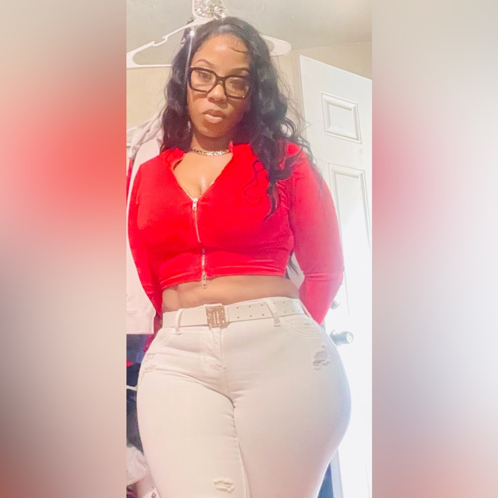 Meet your Posher, Corrine